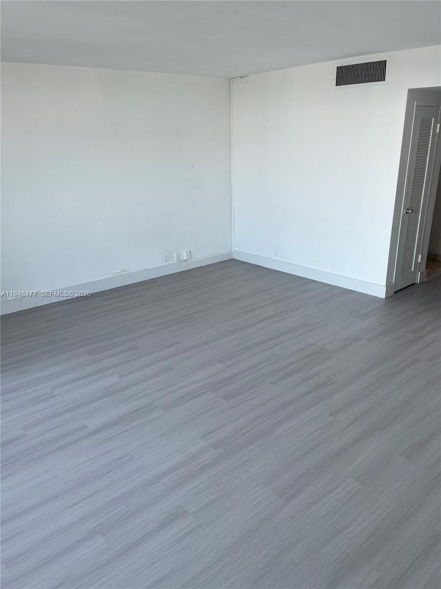1000 West Ave # 1006, Miami Beach, FL 33139 photo 4