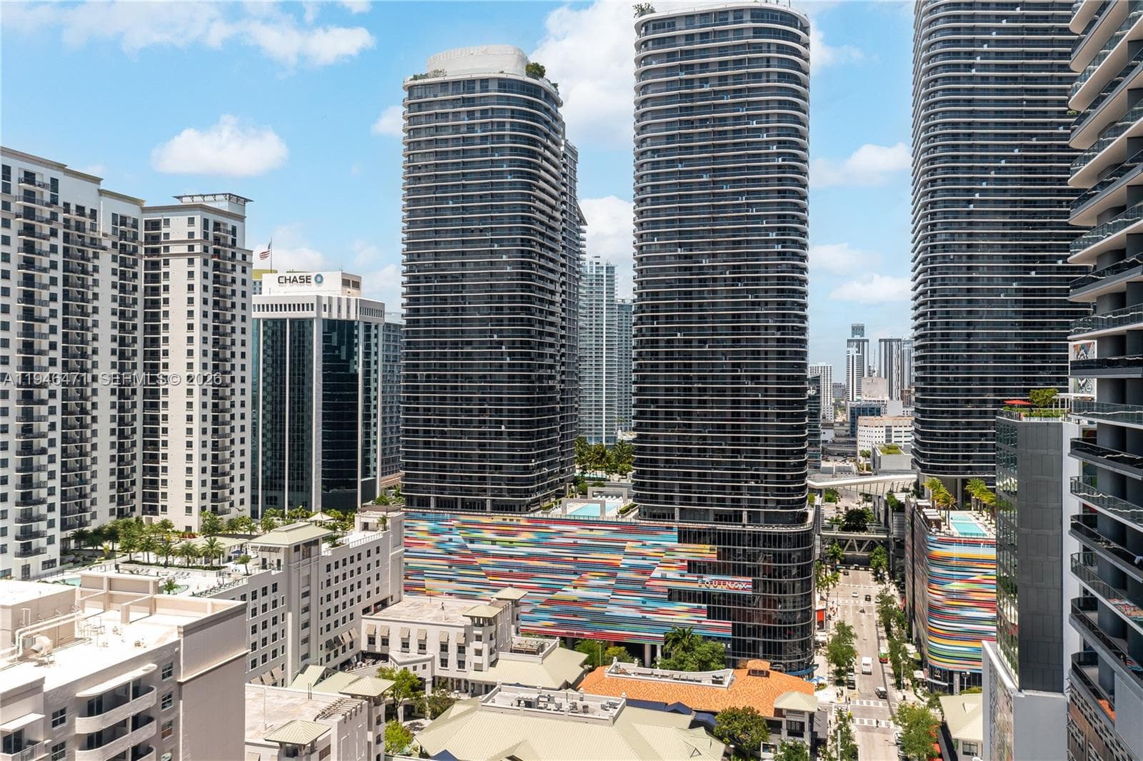 45 SW 9th St # 1205, Miami, FL 33130 photo 4