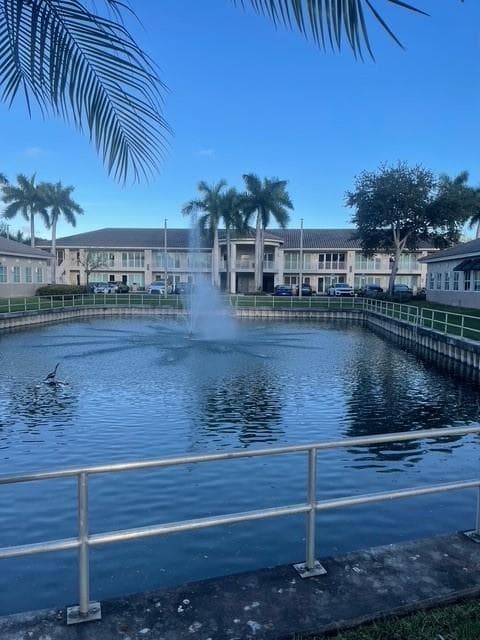 5220 University Drive # 109c, Davie, FL 33328