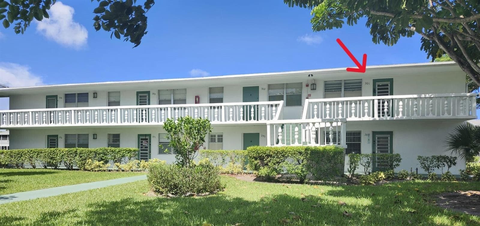 301 Farnham M # 301, Deerfield Beach, FL 33442 photo 2