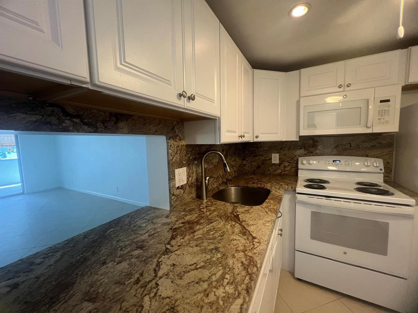 2615 NE 3rd Court # 213, Boynton Beach, FL 33435 photo 4