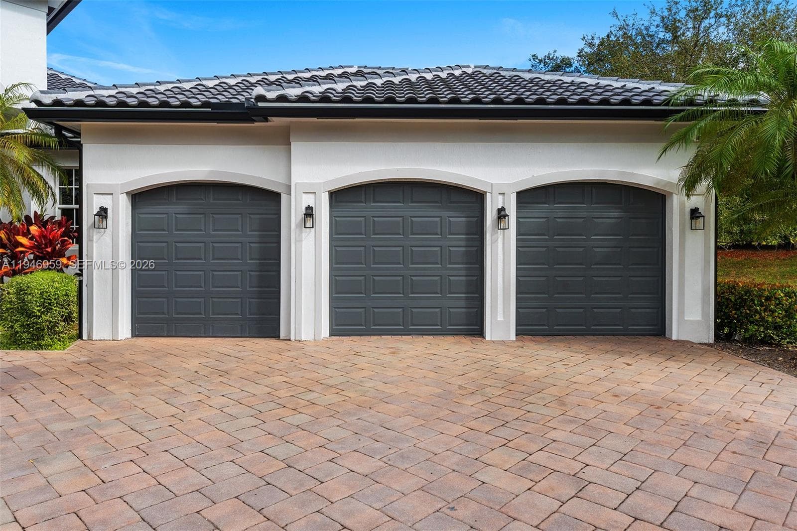 12401 N Stonebrook Cir, Davie, FL 33330 photo 4