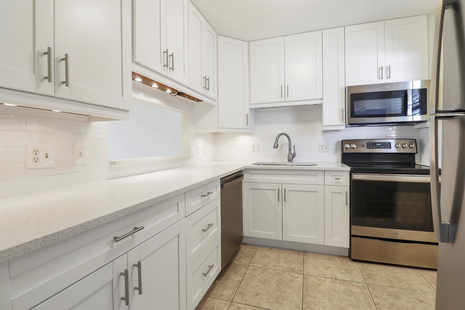 12016 Greenway Circle S # 204, Royal Palm Beach, FL 33411 photo 2