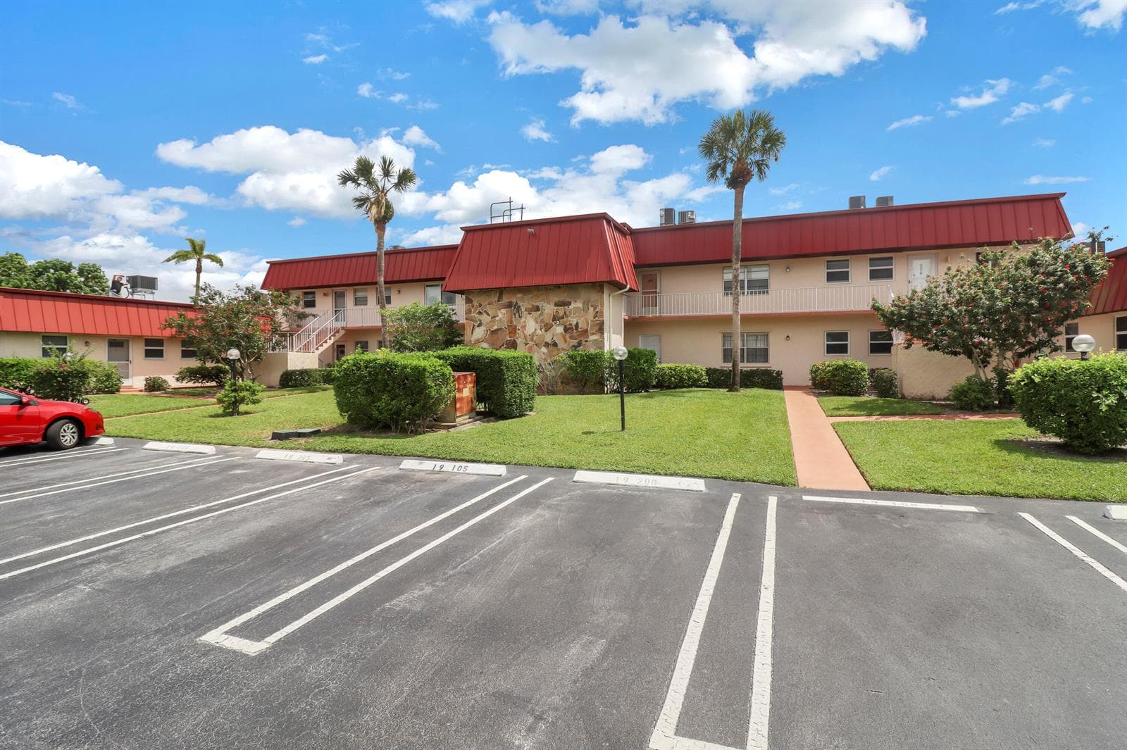 12016 Greenway Circle S # 204, Royal Palm Beach, FL 33411