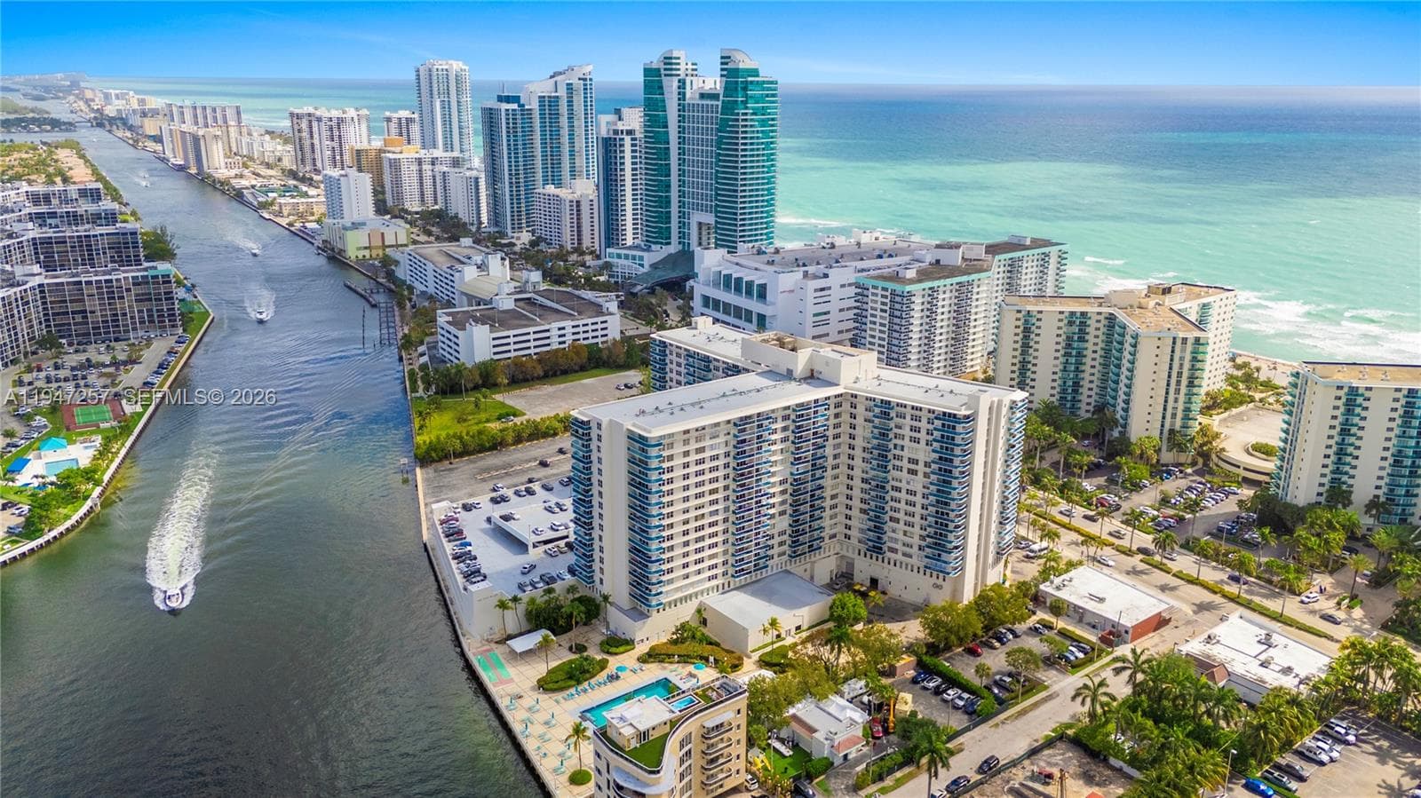 3800 S Ocean Dr # 419, Hollywood, FL 33019