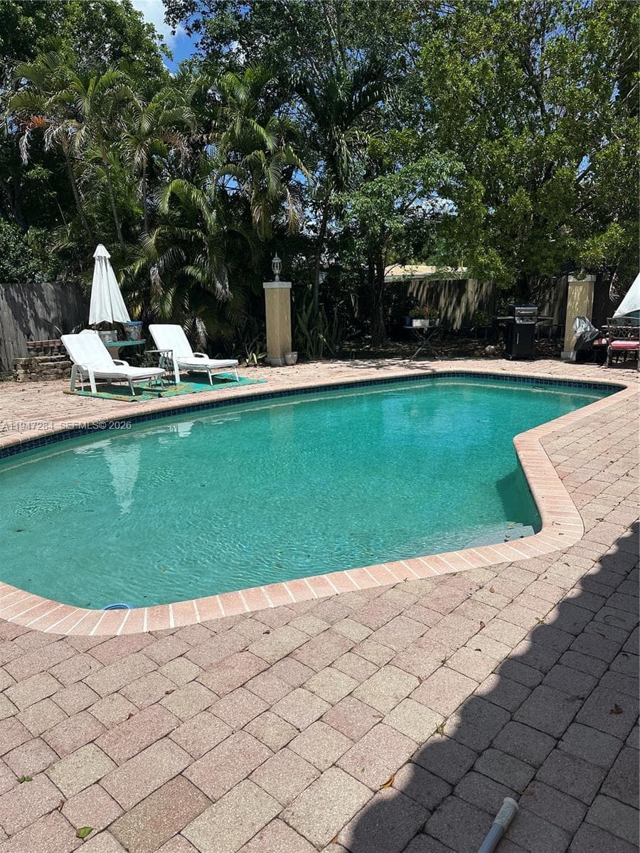 2501 NE 22nd St, Pompano Beach, FL 33062 photo 4