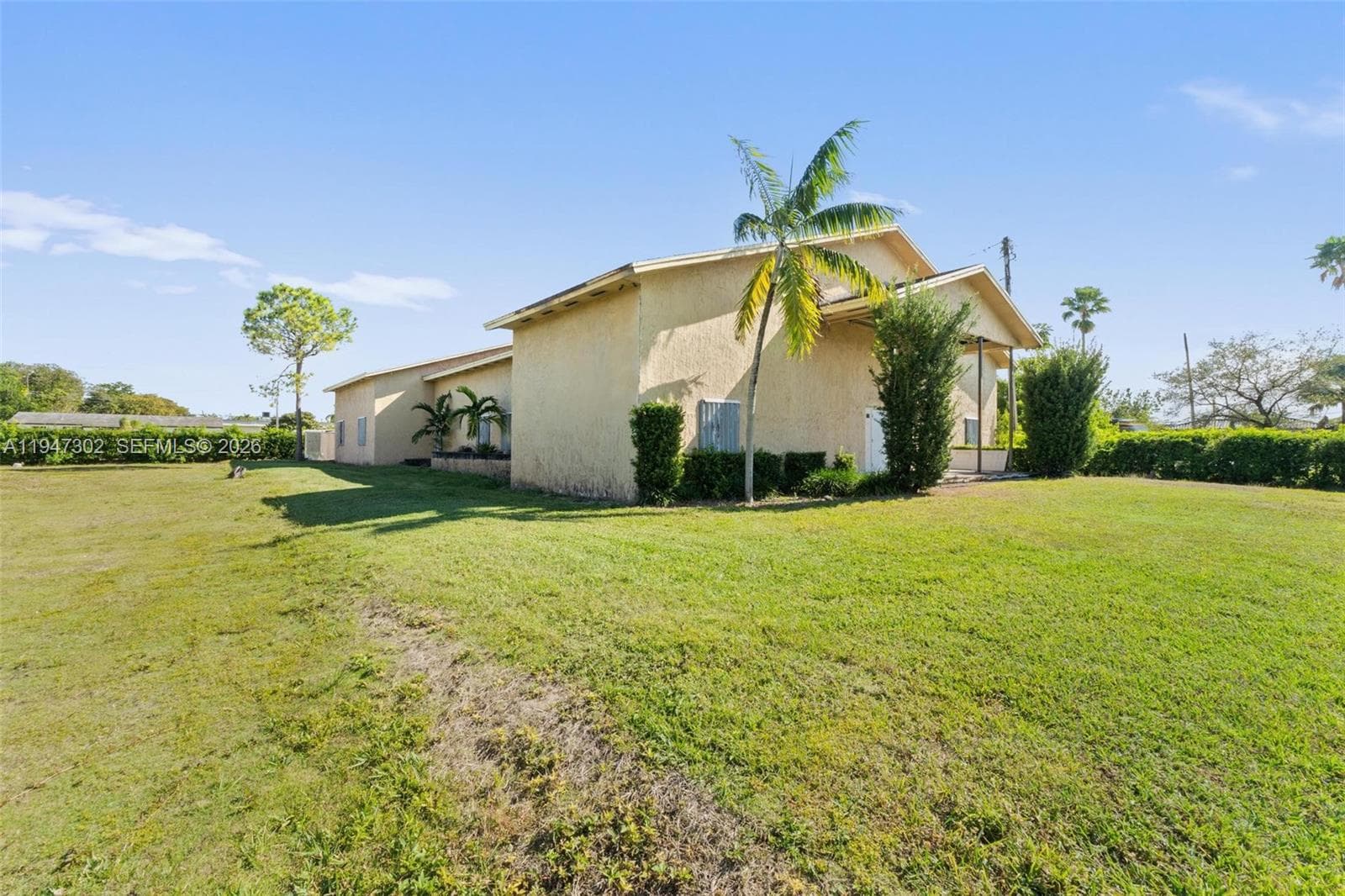 21571 SW 110th Ave, Miami, FL 33189 photo 3