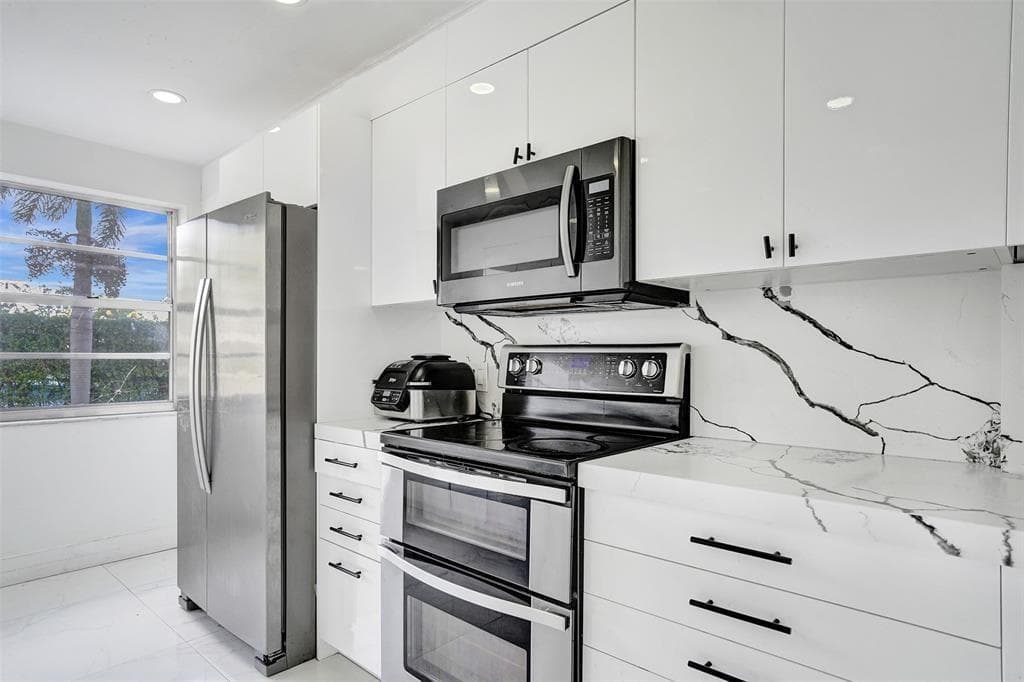 2801 NE 183rd Street # 101w, Aventura, FL 33160 photo 2
