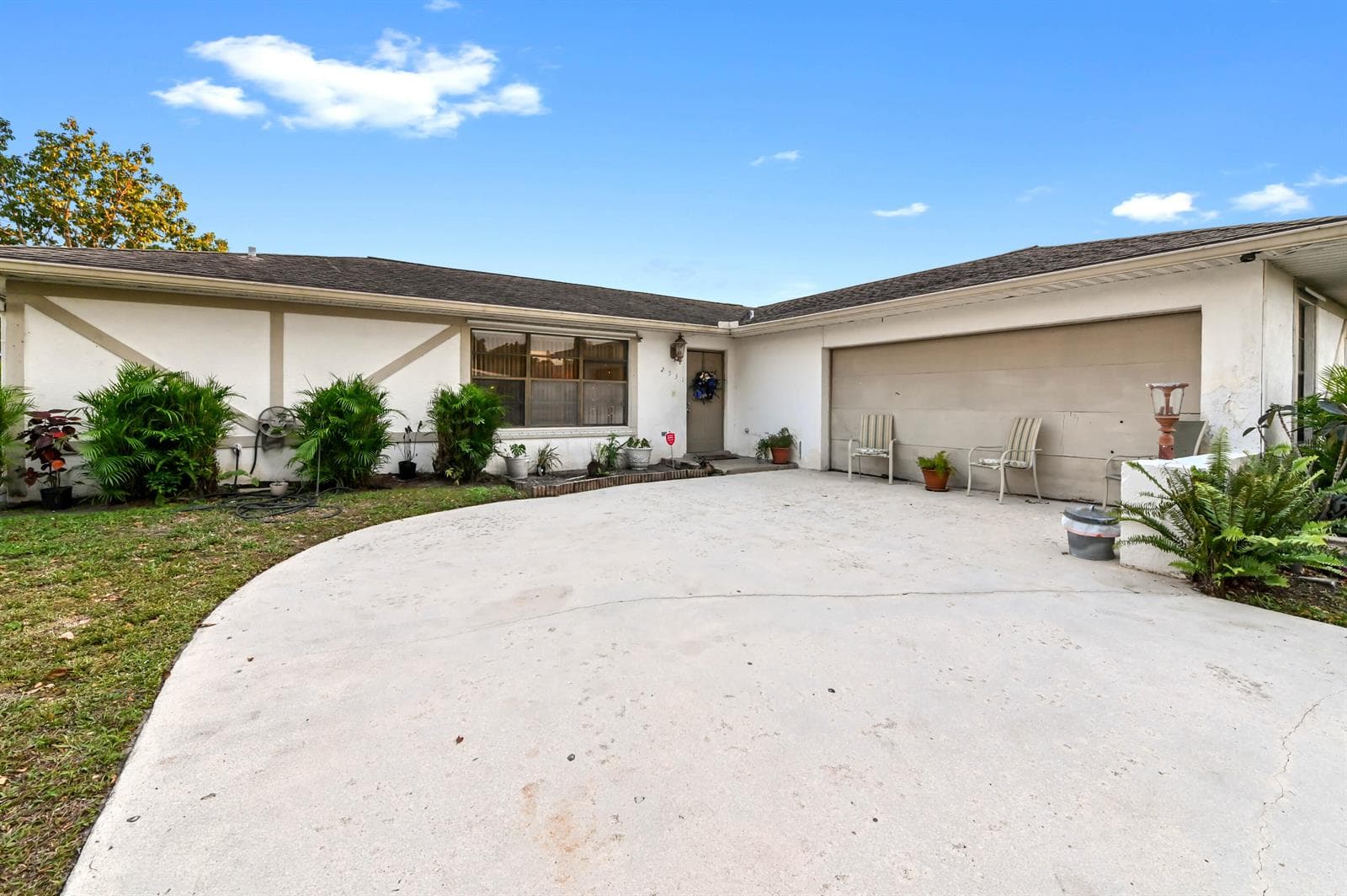 2531 Doral Way, Riviera Beach, FL 33407 photo 2
