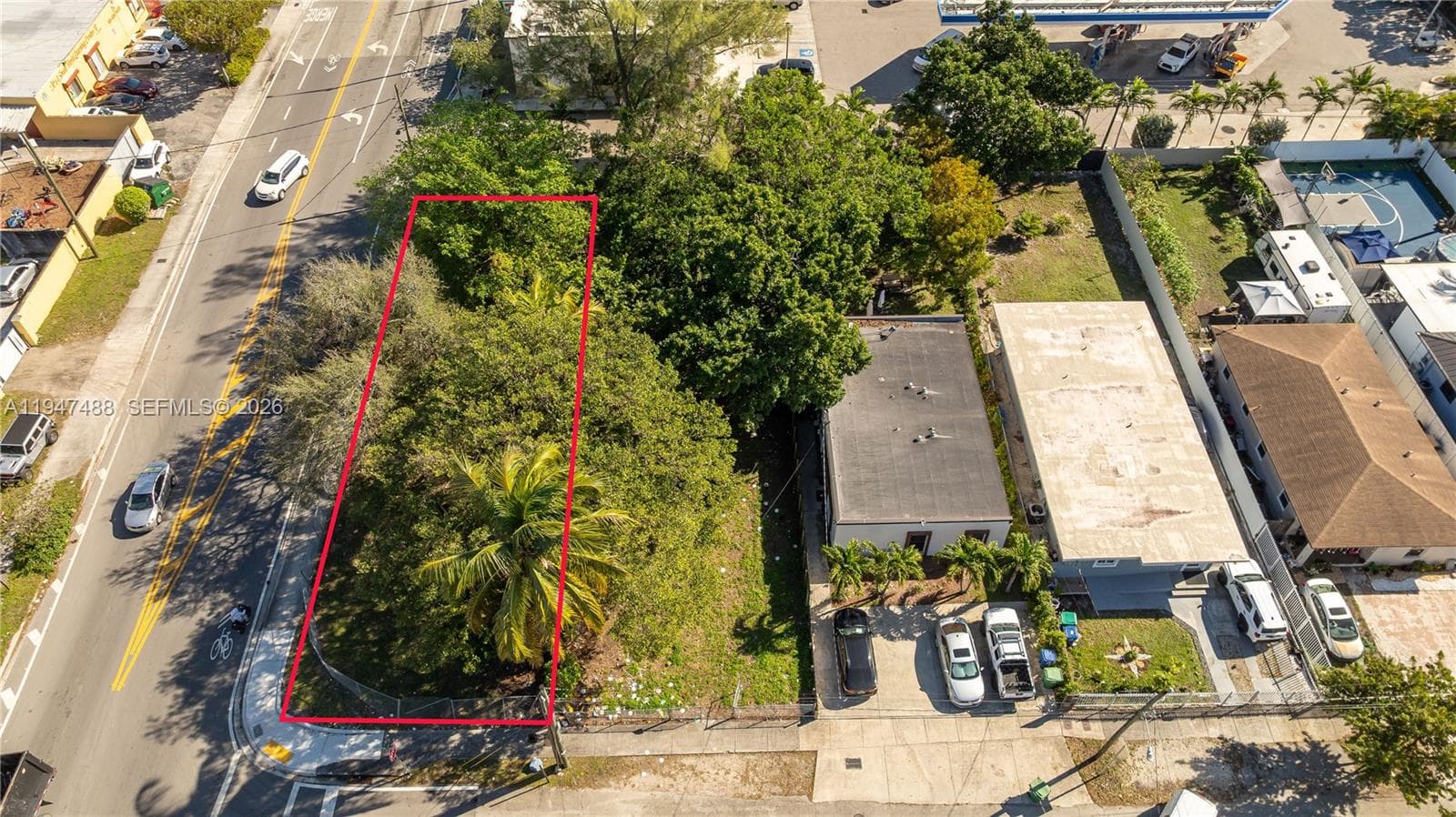 2226 NW 46th St, Miami, FL 33142 photo 5