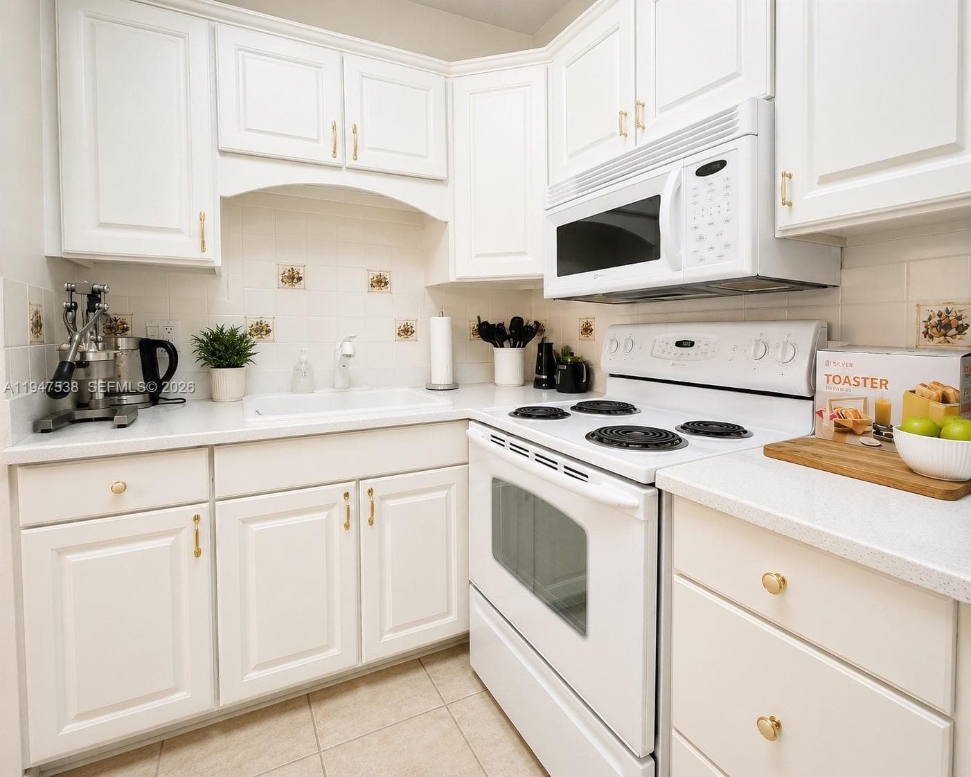 1520 Mckinley St # 216E, Hollywood, FL 33020 photo 2
