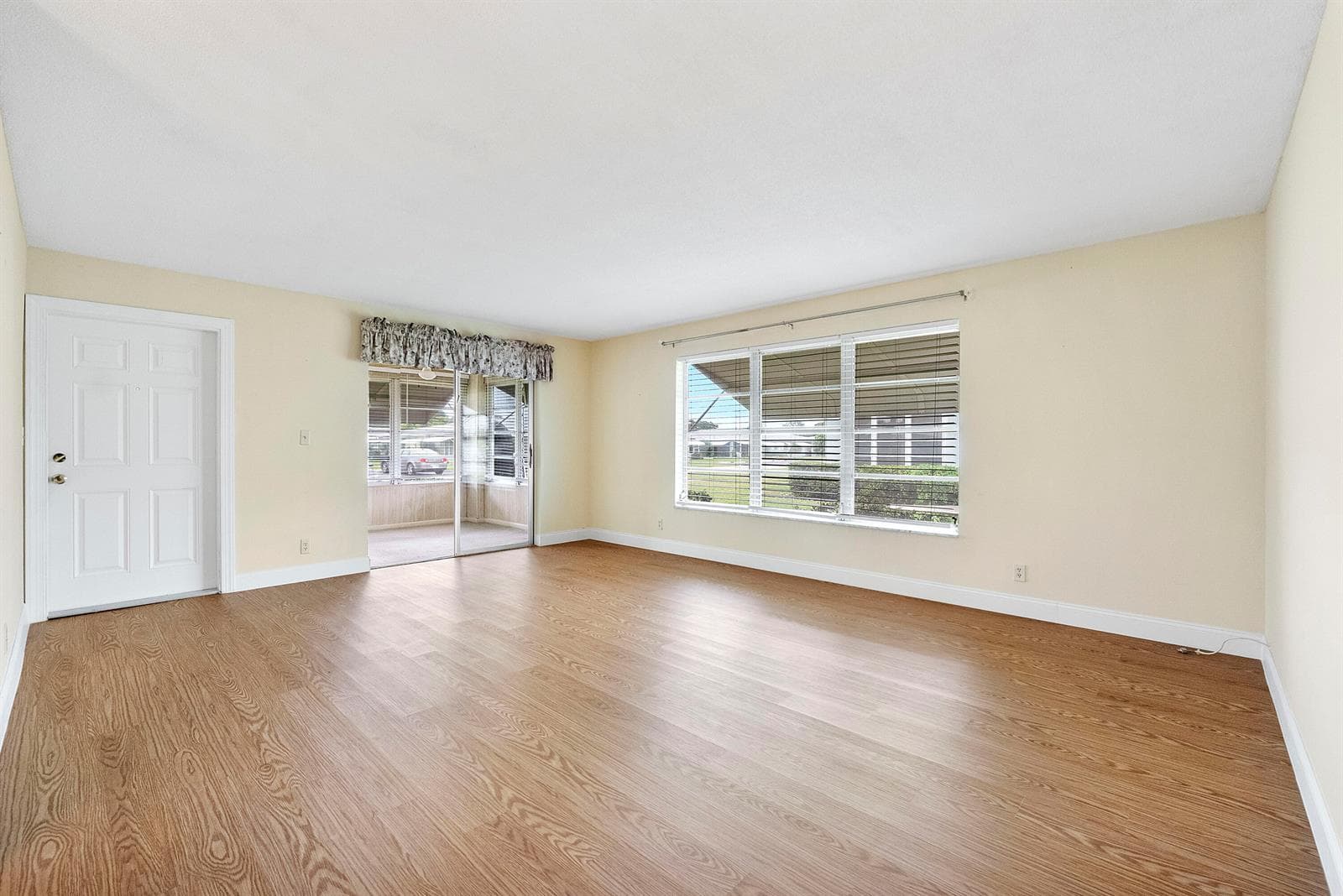 212 High Point Terrace W # A, Delray Beach, FL 33445 photo 4