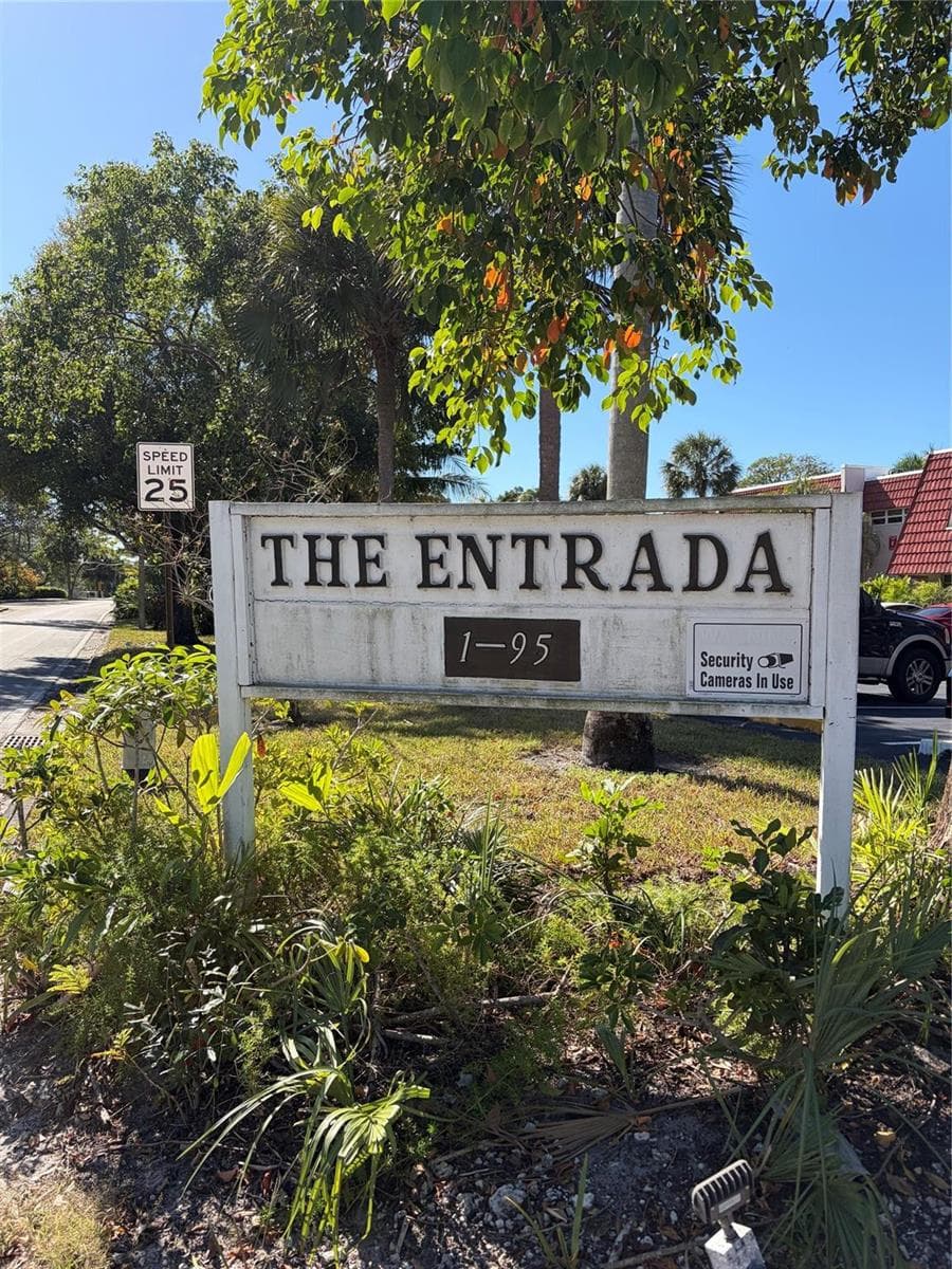 21 Jacaranda Drive # 121, Plantation, FL 33324 photo 2