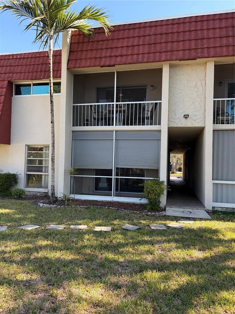 21 Jacaranda Drive # 121, Plantation, FL 33324 photo 4