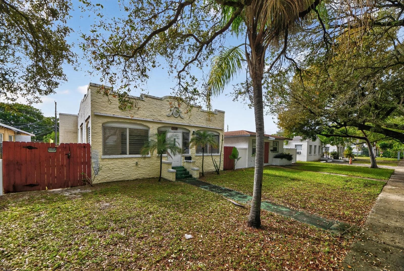 1934 Washington Street, Hollywood, FL 33020 photo 2