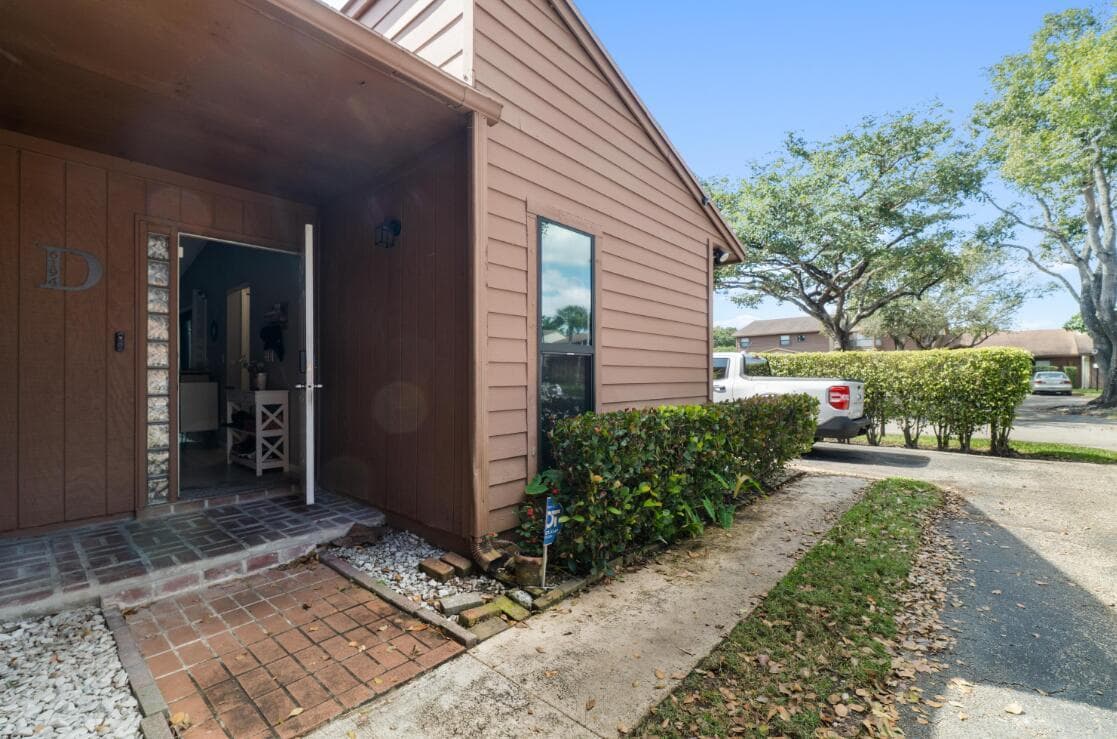 6194 Pine Tree Lane # D, Tamarac, FL 33319 photo 3