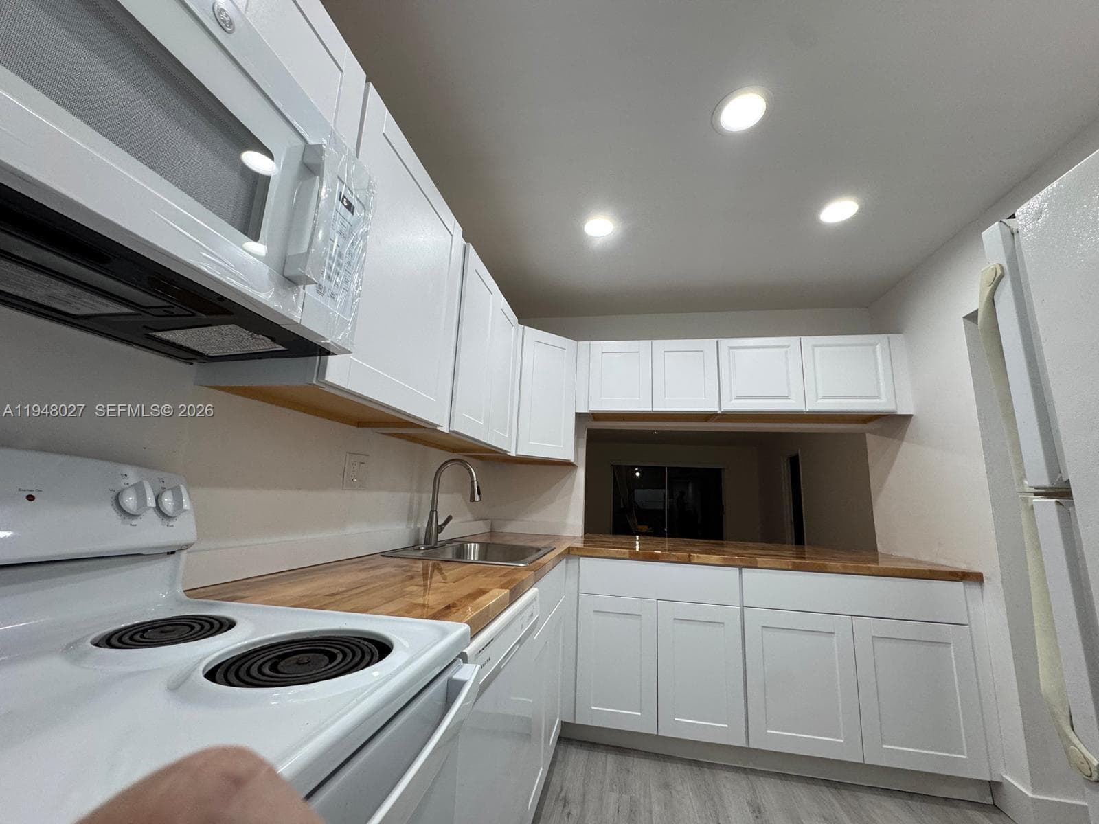 8051 S Colony Cir S # 210, Tamarac, FL 33321 photo 2