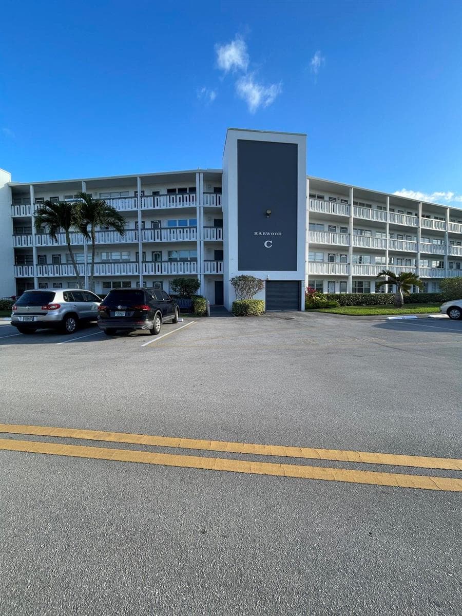 3019 Harwood C # 3019, Deerfield Beach, FL 33442 photo 2