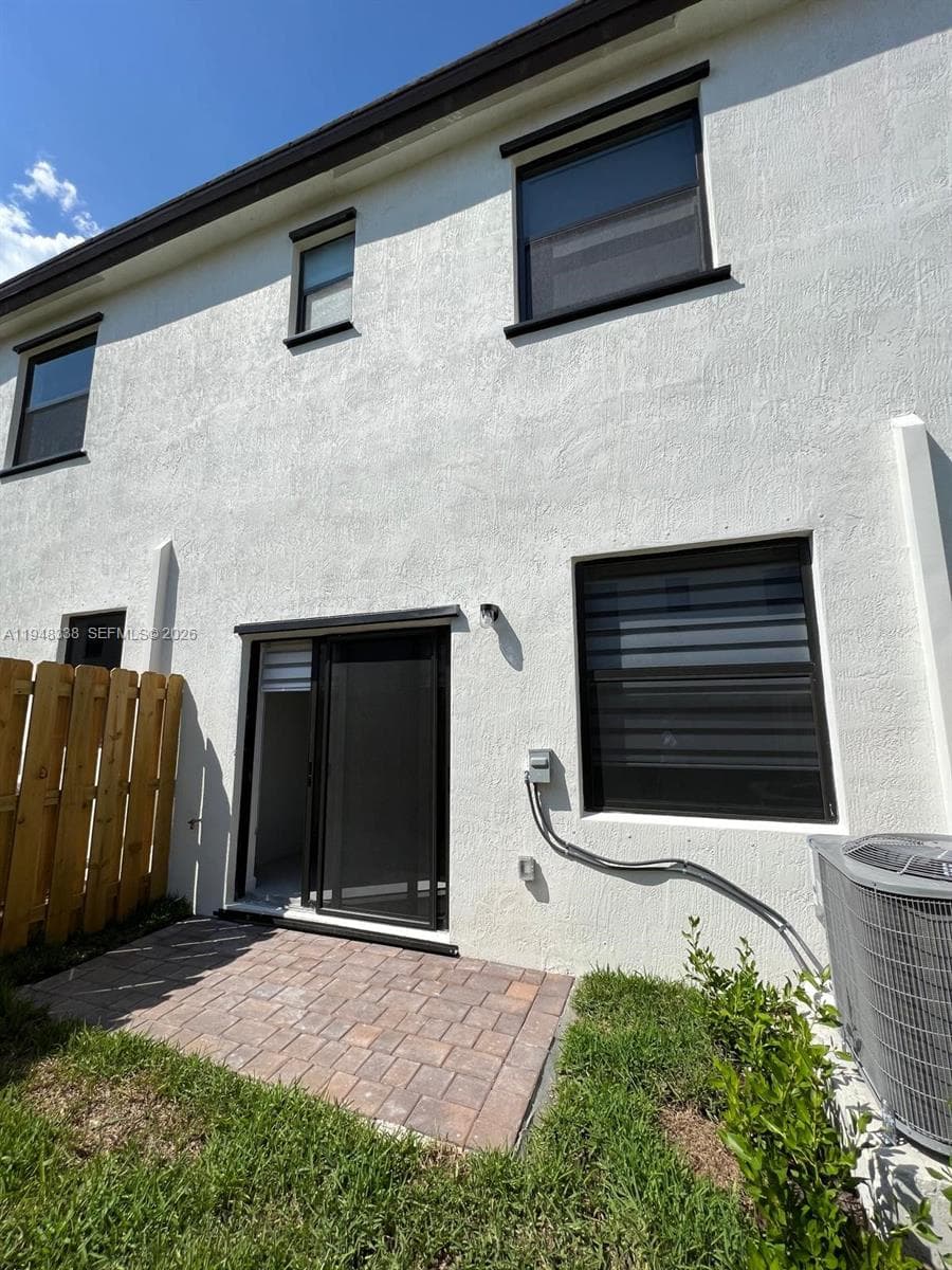 12908 SW 233rd Ter, Homestead, FL 33032 photo 5