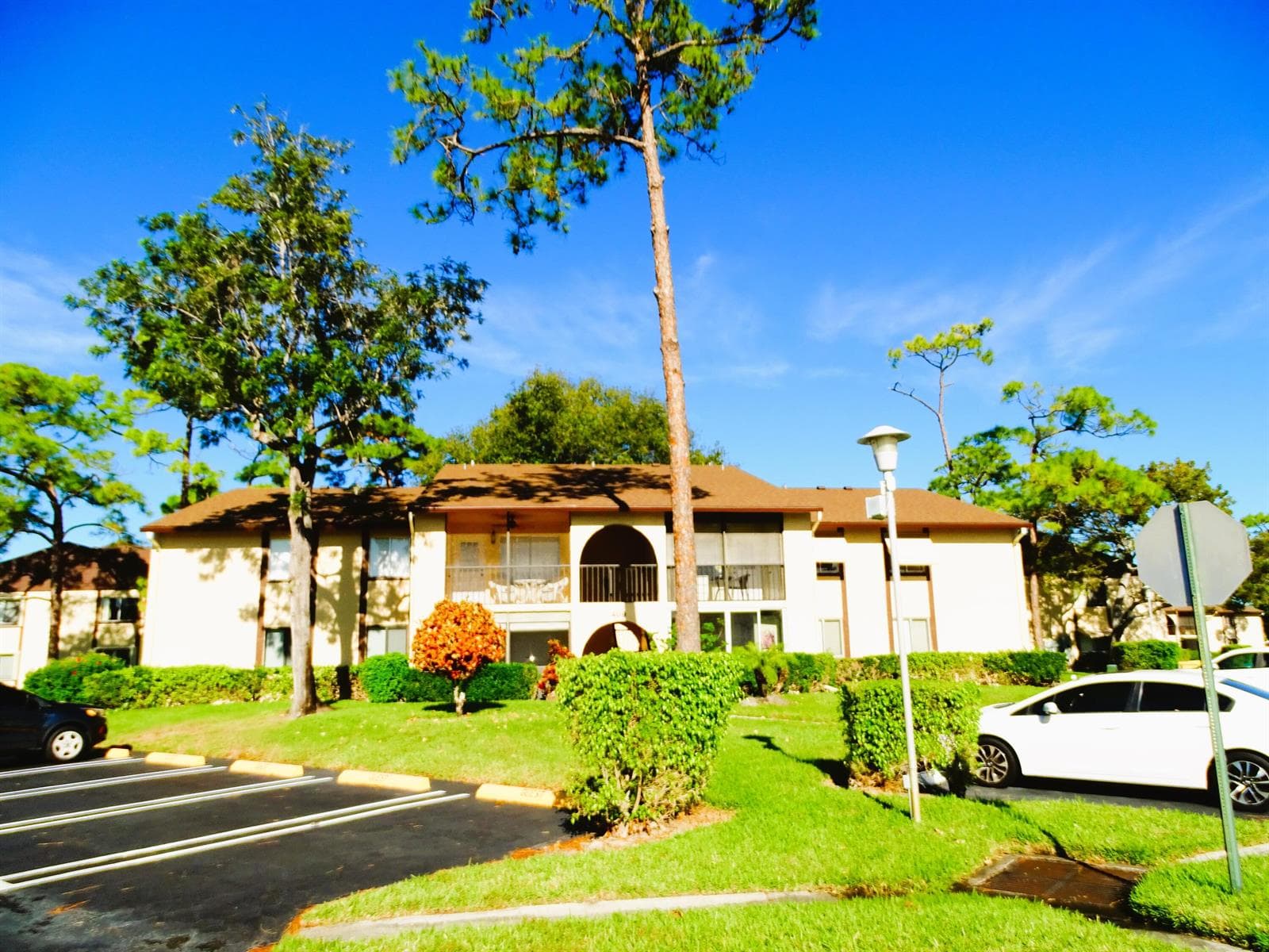409 Pine Glen Lane # A-2, FL 33463 photo 2