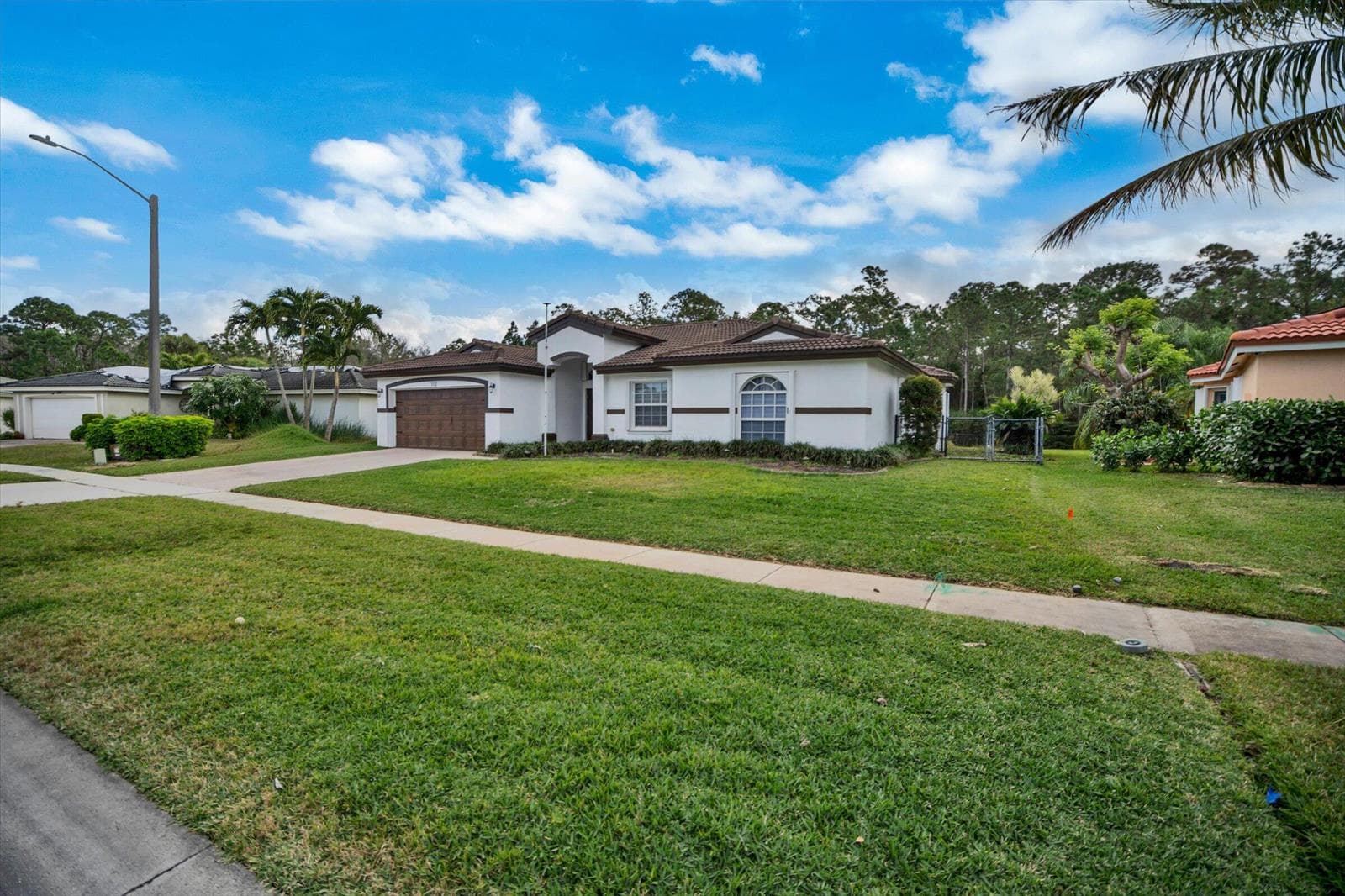 112 Cocoplum Circle, Royal Palm Beach, FL 33411 photo 2
