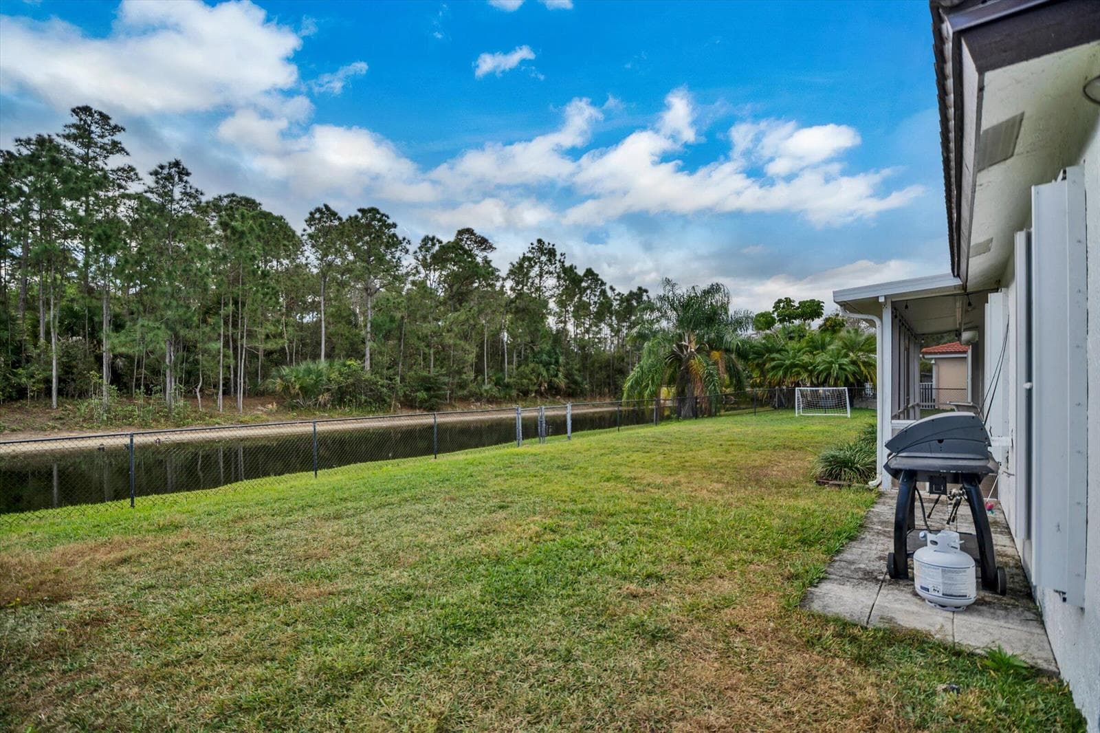 112 Cocoplum Circle, Royal Palm Beach, FL 33411 photo 5