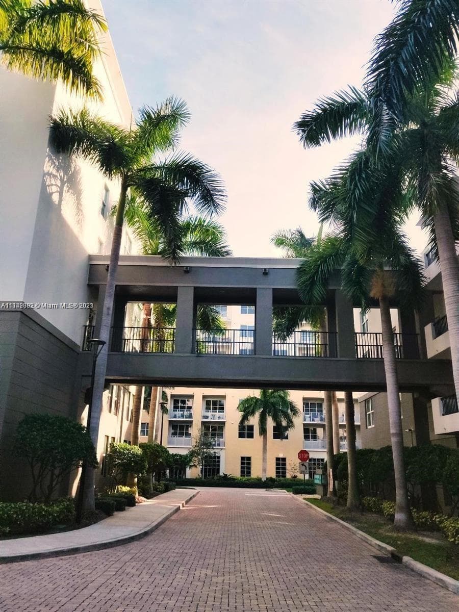 2401 NE 65th Street # 608, Fort Lauderdale, FL 33308 photo 3