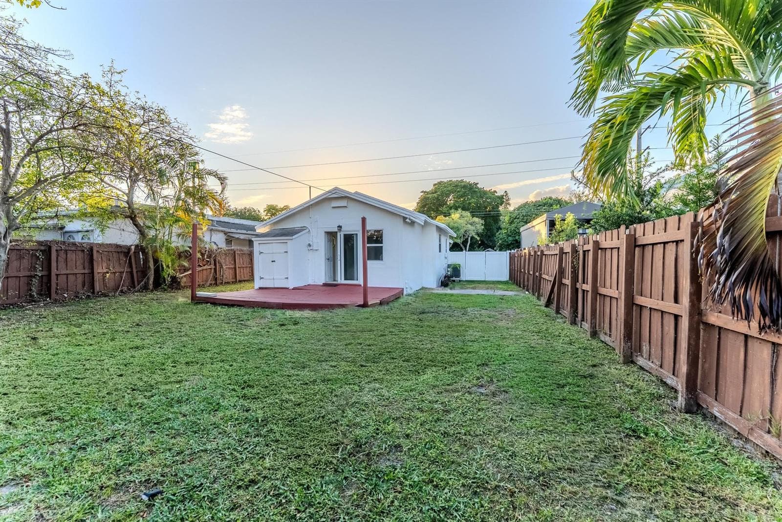 521 S 24th Avenue, Hollywood, FL 33020 photo 4