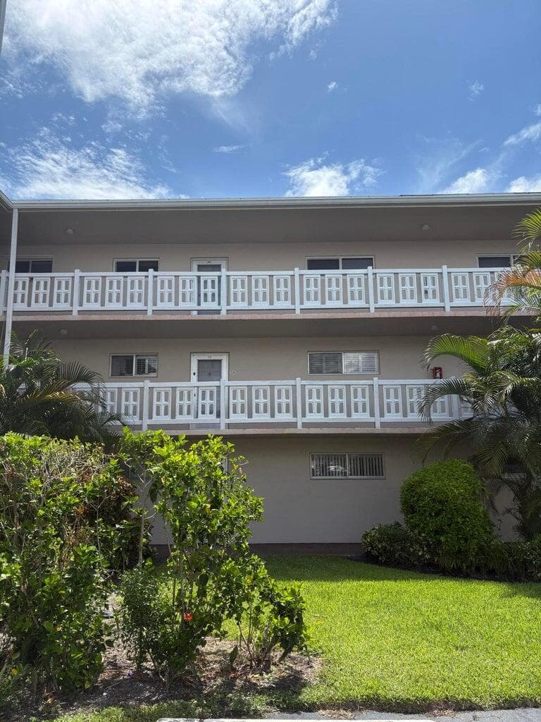 2770 S Garden Drive # 304, Lake Worth, FL 33461 photo 2