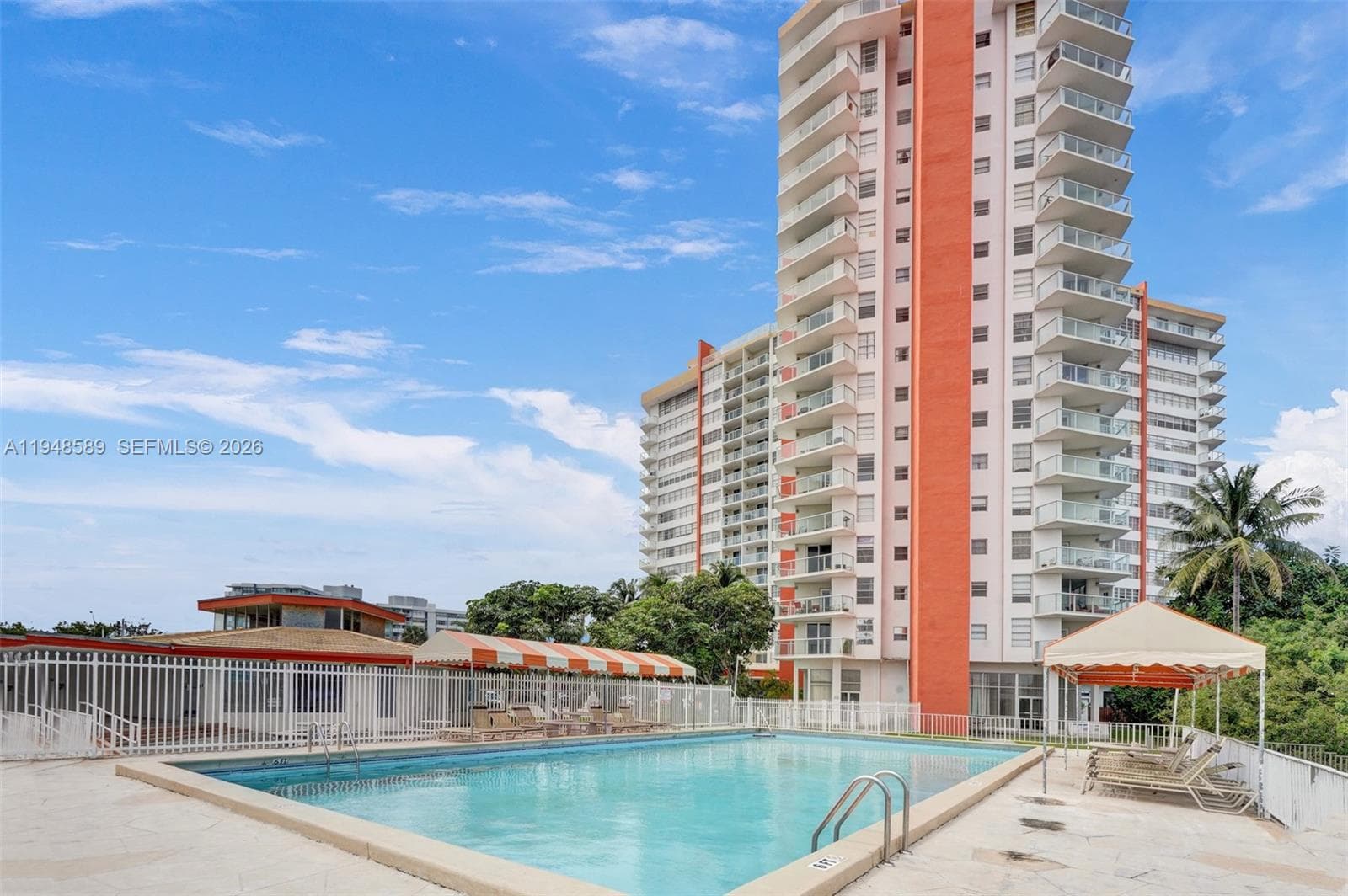 1301 NE Miami Gardens Dr # 501W, Miami, FL 33179 photo 2