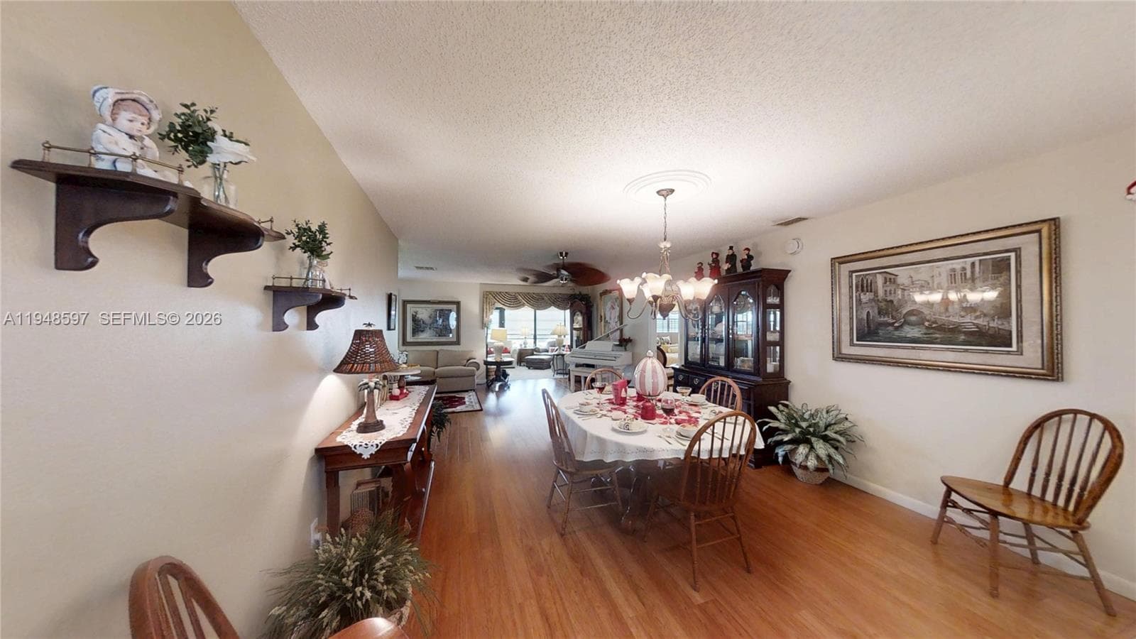 1527 Edgewater Circle, Fort Myers, FL 33919 photo 5