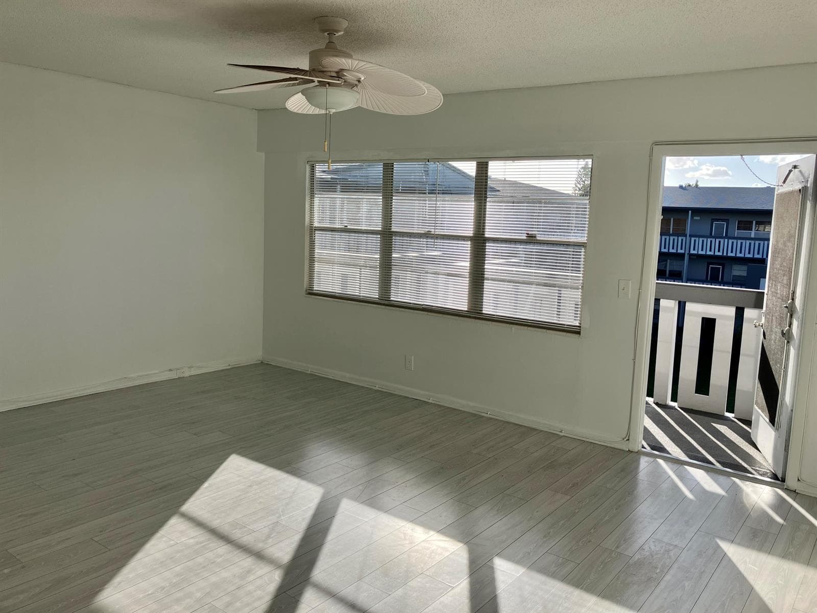 156 Suffolk D, Boca Raton, FL 33434 photo 3
