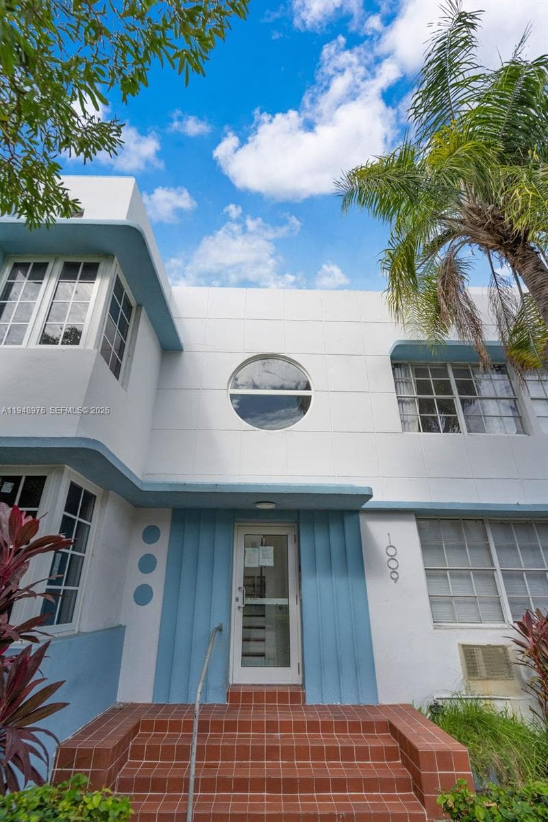 1009 Meridian Ave # 15, Miami Beach, FL 33139 photo 3