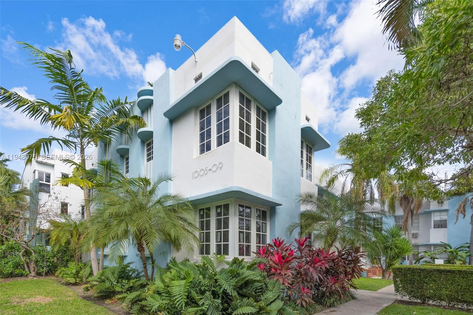 1009 Meridian Ave # 15, Miami Beach, FL 33139 photo 4