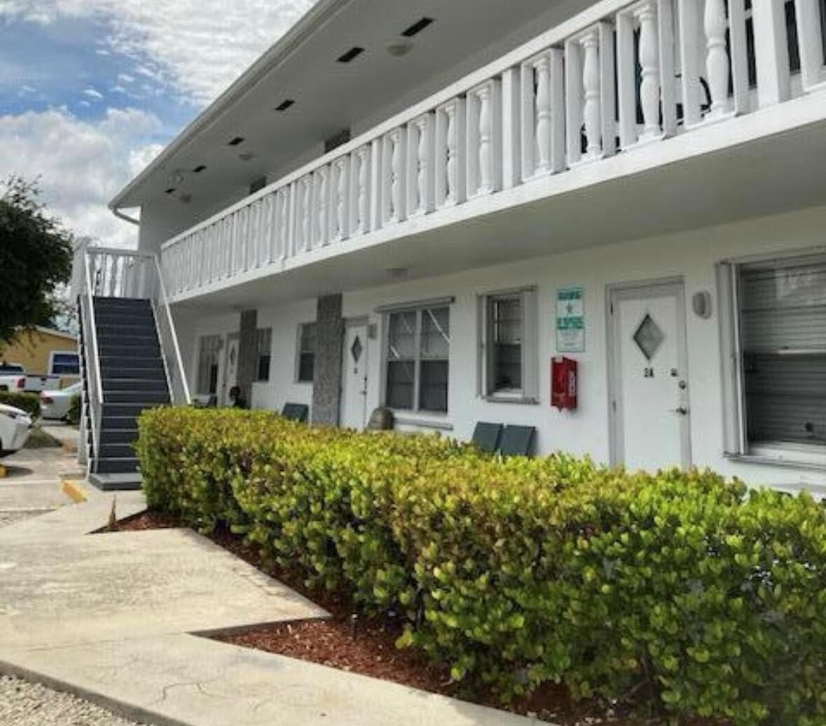 602 N H Street # 1a, FL 33460 photo 4