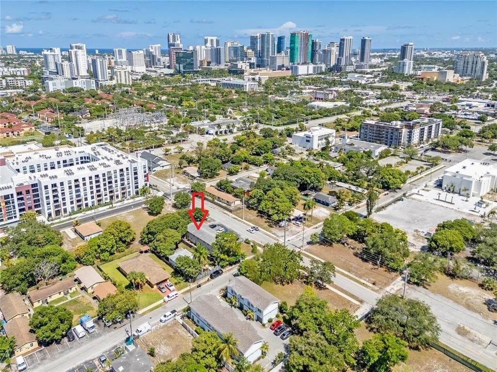 751 NW 5th Street, Fort Lauderdale, FL 33311 photo 3