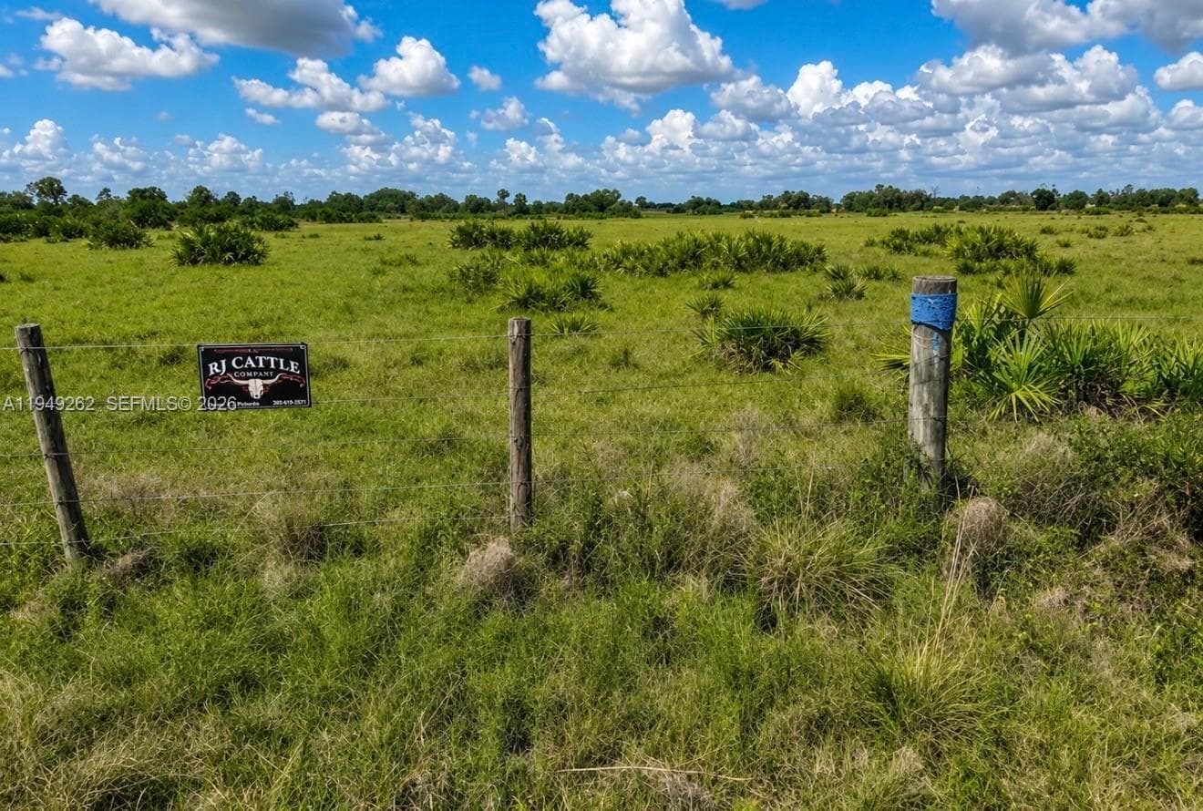 27325 NW 72, Okeechobee, FL 34972 photo 5