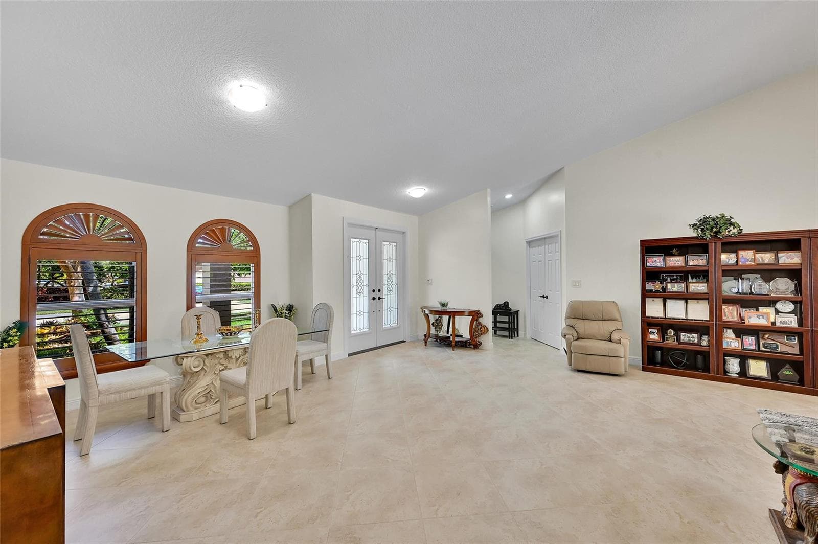 4910 NW 104th Avenue, Coral Springs, FL 33076 photo 3