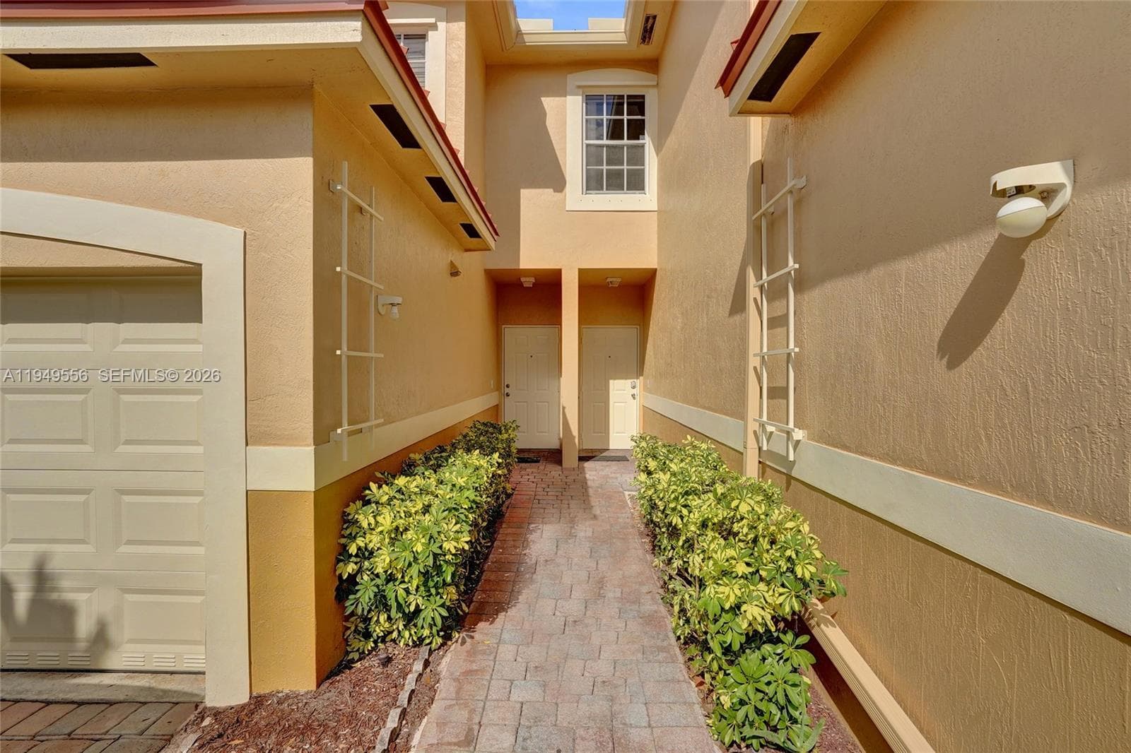 4183 Crystal Lake Dr, Deerfield Beach, FL 33064 photo 4