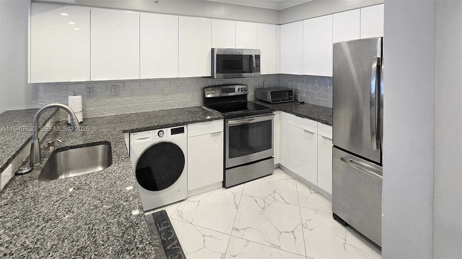 2501 S Ocean Dr # 503, Hollywood, FL 33019 photo 3