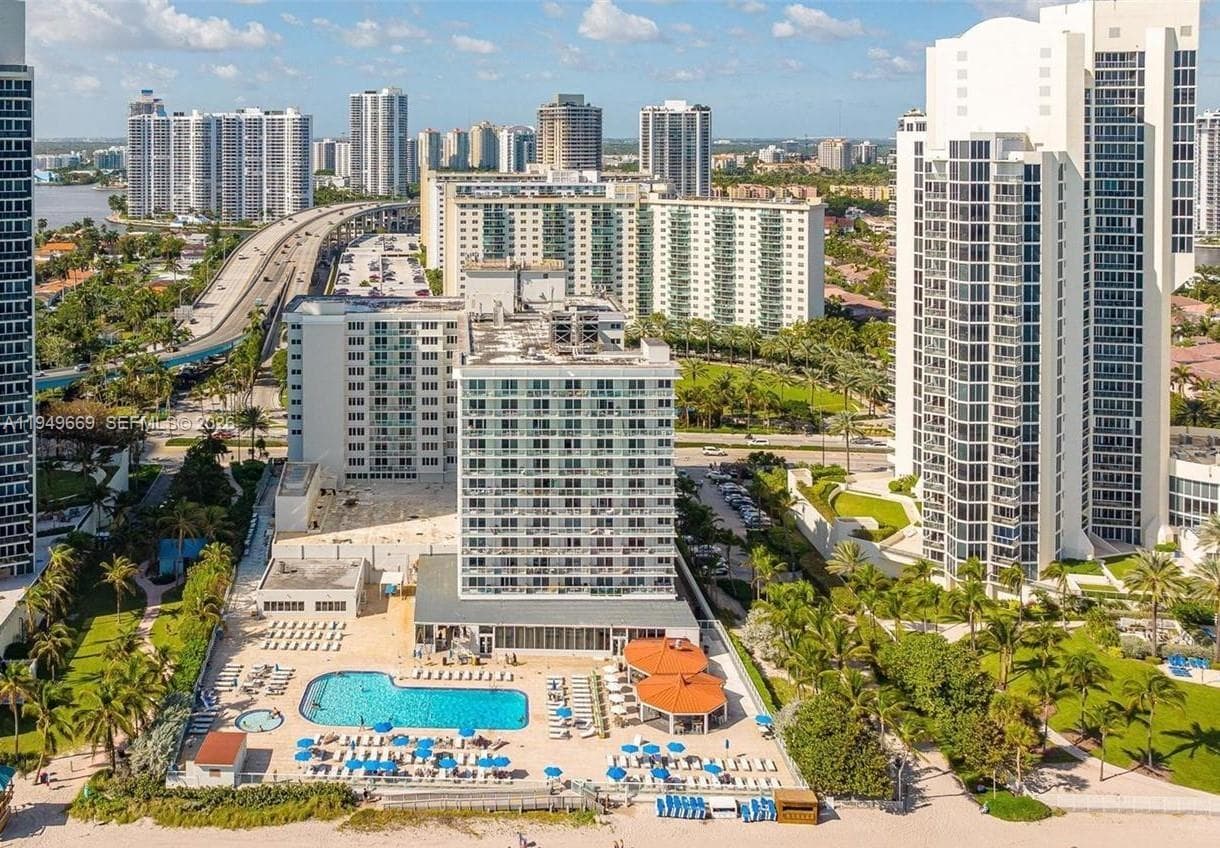19201 Collins Ave # 823, Sunny Isles Beach, FL 33160