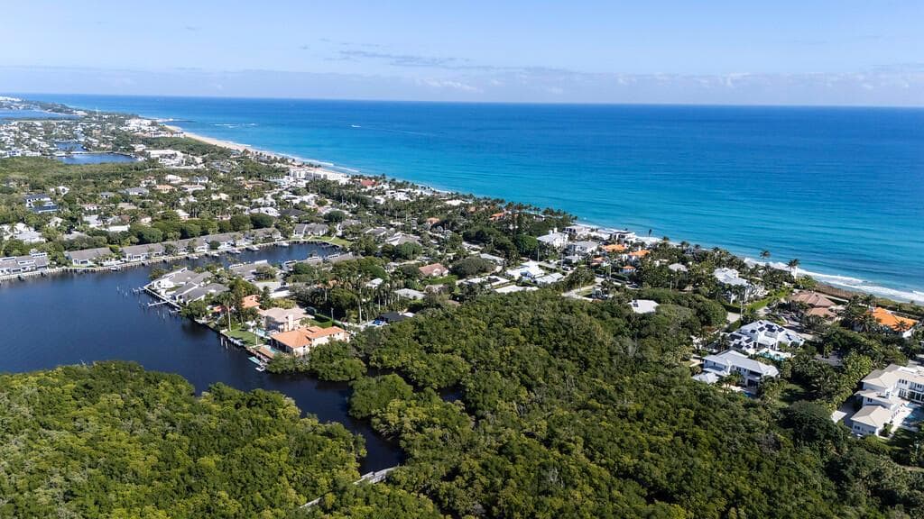 6064 N Ocean Boulevard, Ocean Ridge, FL 33435 photo 2