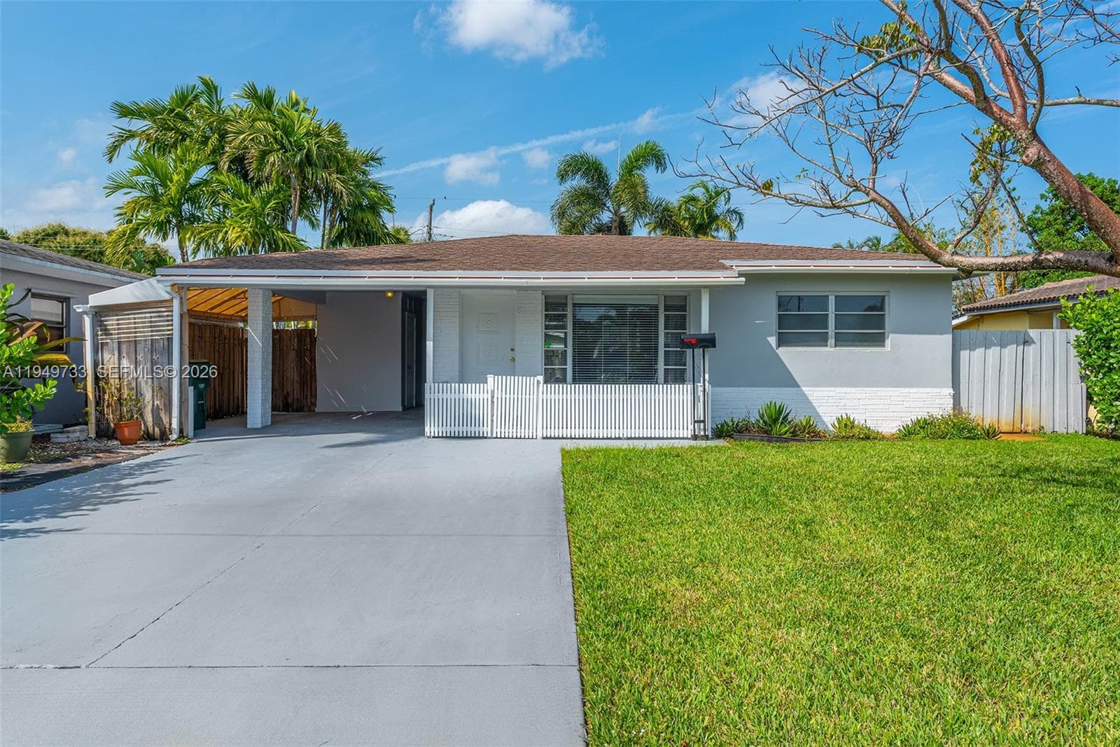 81 NE 47th St, Oakland Park, FL 33334 photo 2