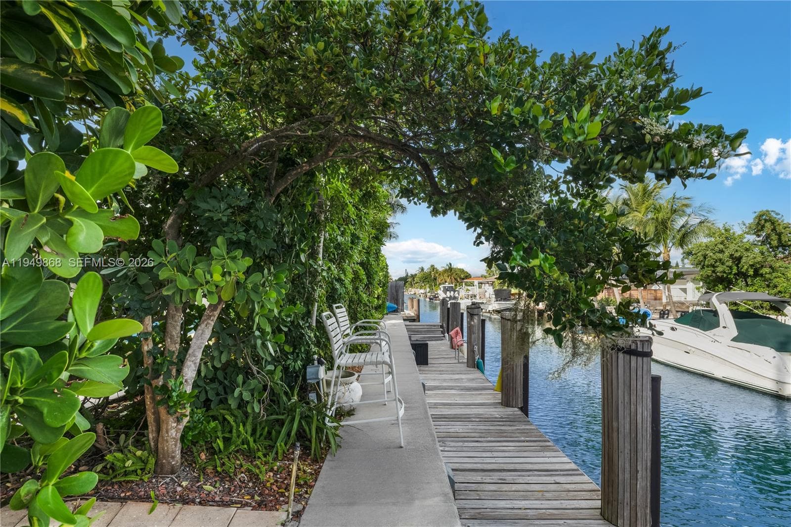 1155 S Biscayne Point Rd, Miami Beach, FL 33141 photo 2