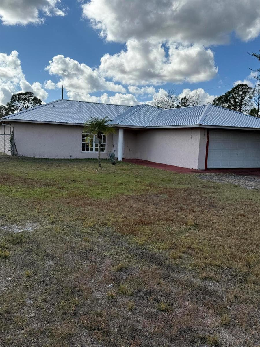 472 Avenida Del Sur, Clewiston, FL 33440 photo 2