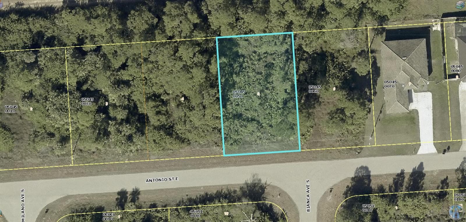 1235 Antonio Street E, Lehigh Acres, FL 33974