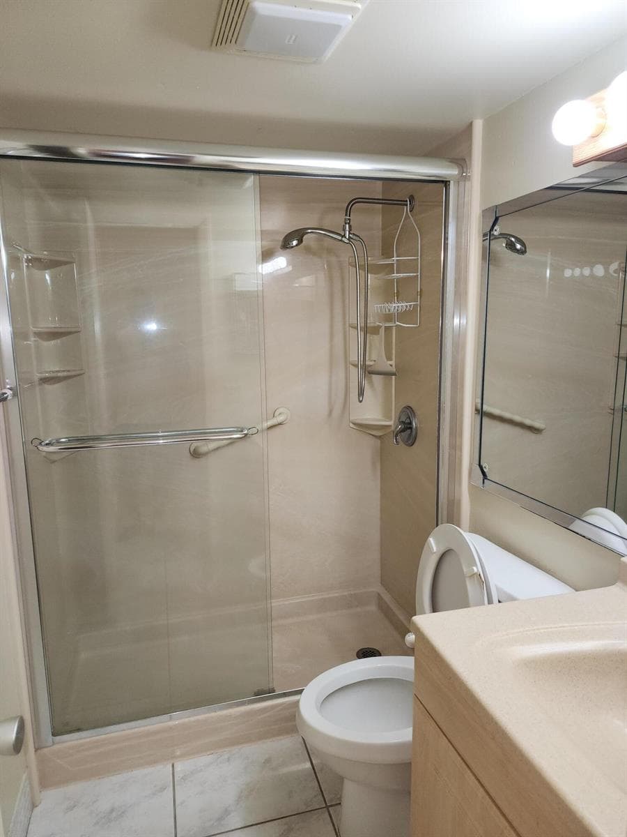 239 Coventry J, West Palm Beach, FL 33417 photo 5