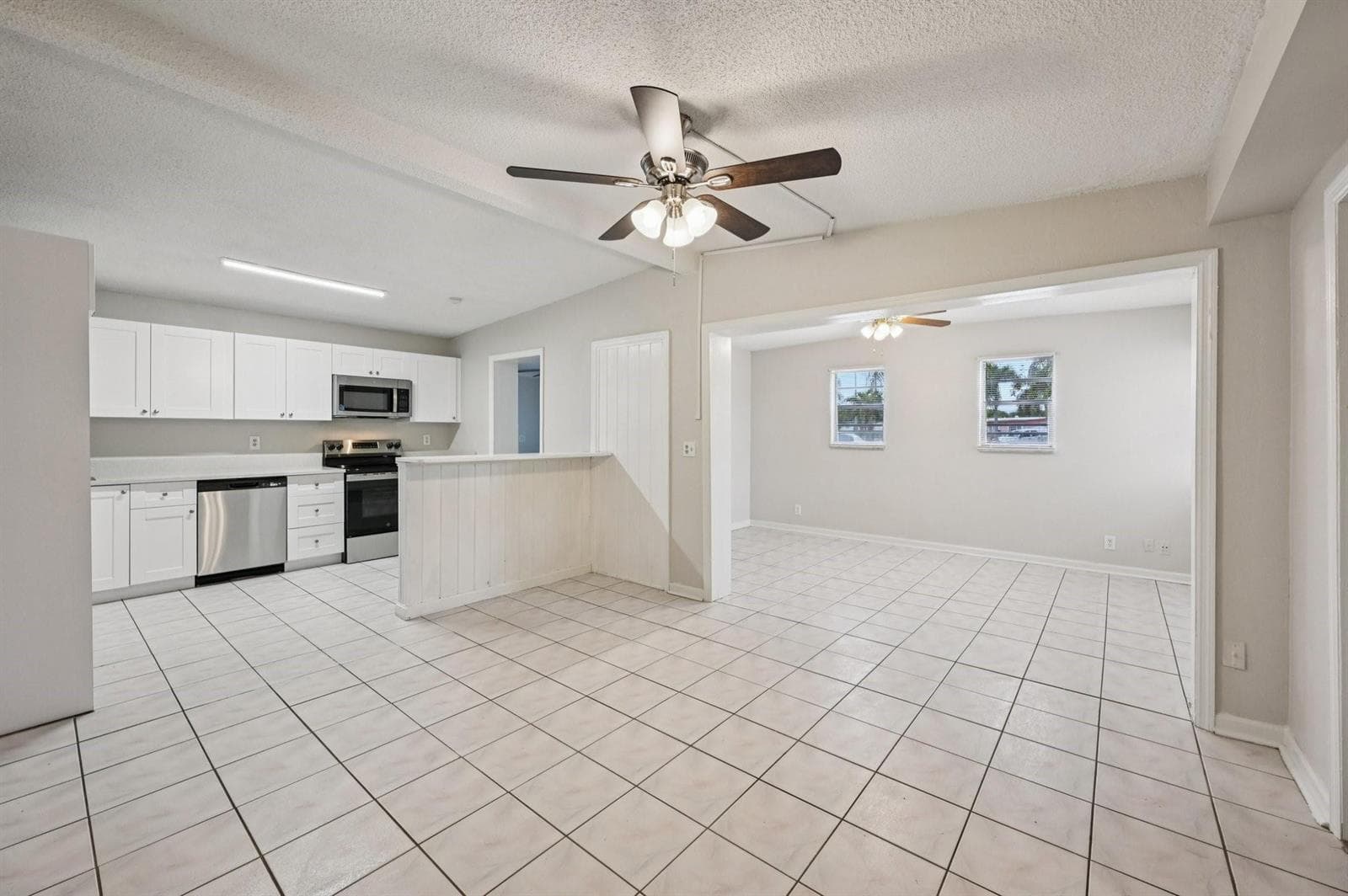 5618 Cinnamon Drive, West Palm Beach, FL 33415 photo 5