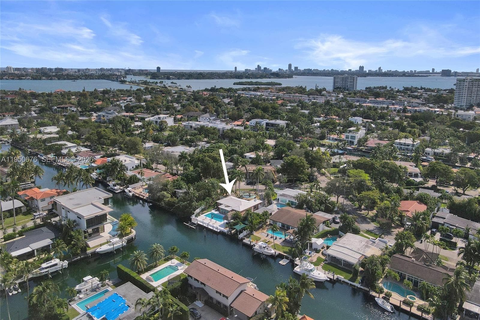 1995 N Hibiscus Dr, North Miami, FL 33181 photo 3