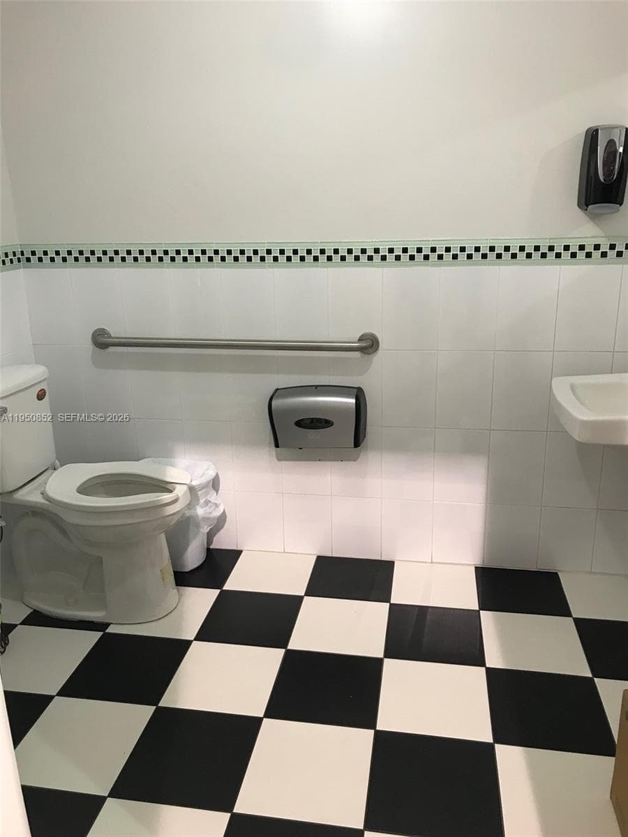 12300 SW 130th St # 7, Miami, FL 33186 photo 5